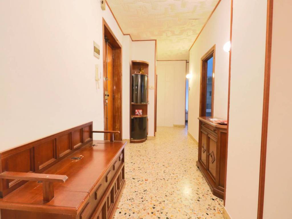 Appartamento a Taranto in Via Nettuno, 68 - Foto 2
