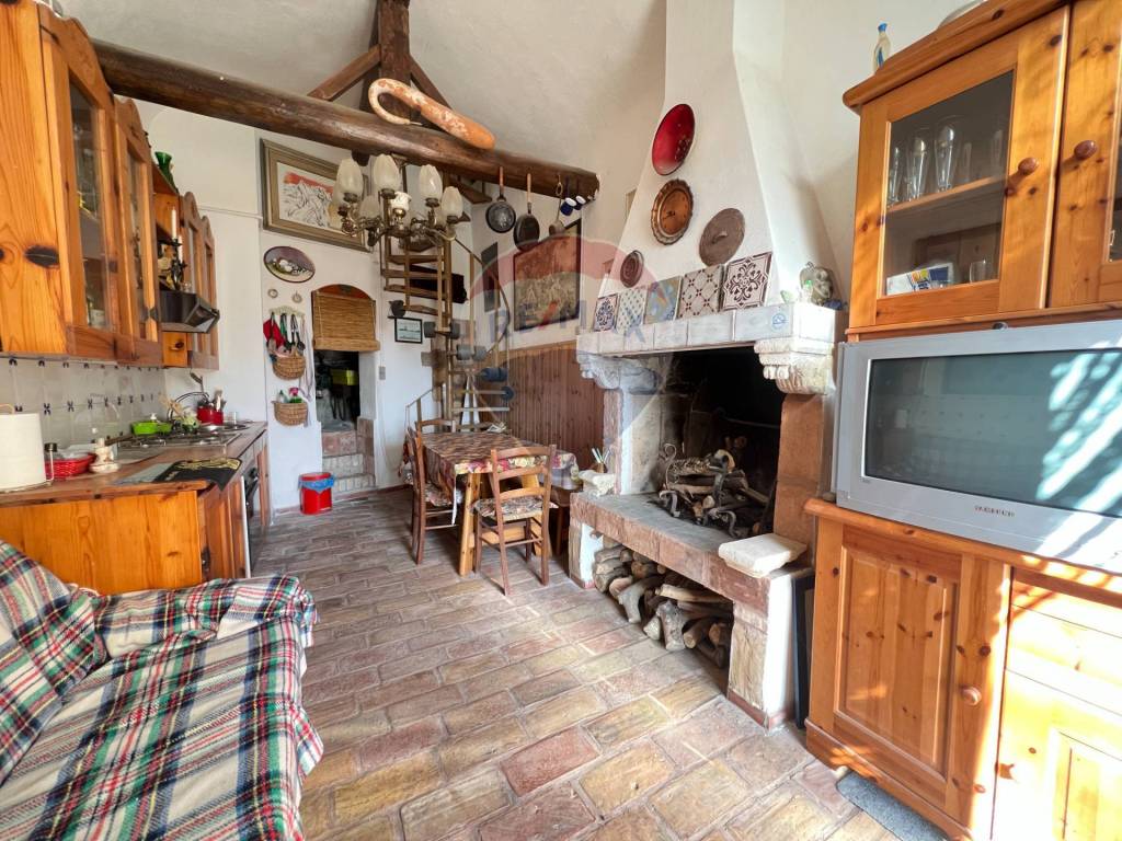 Appartamento a Calascio in via trainara, 21 - Foto 2