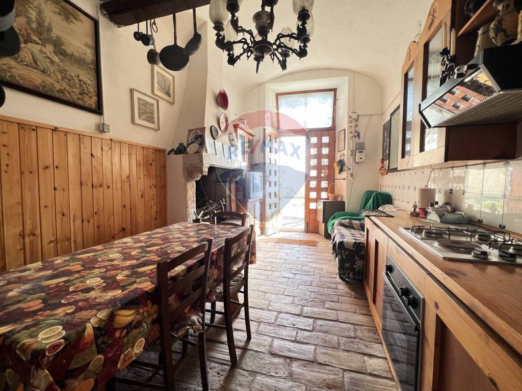 Appartamento a Calascio in via trainara, 21 - Foto 3