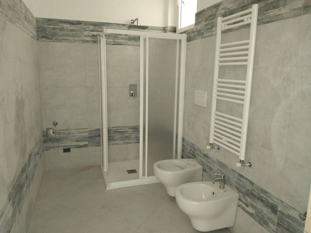 Loft / open space a Ventimiglia in Lungomare Trento Trieste - Foto 5