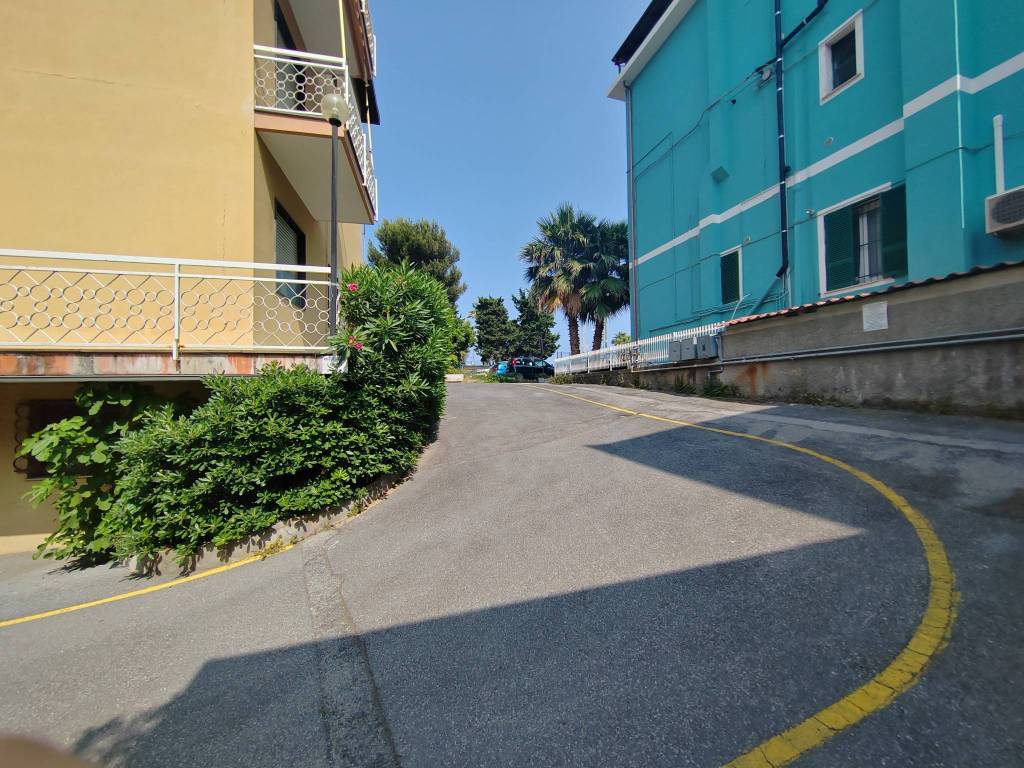 Box / garage a Andora in Via Aurelia, 68 - Foto 4