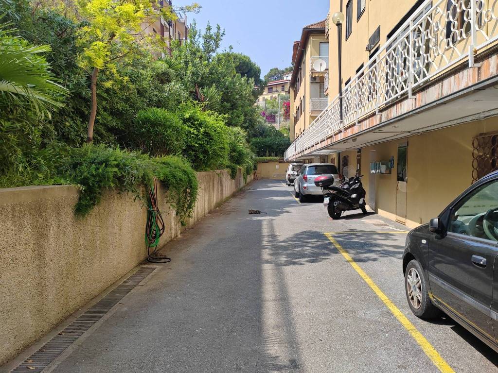 Box / garage a Andora in Via Aurelia, 68 - Foto 5