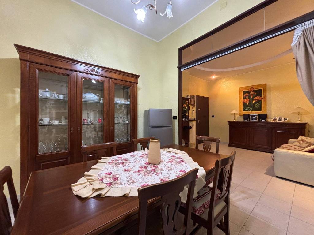 Appartamento a Foggia in Via Vittorio De Miro d'Ajeta - Foto 4