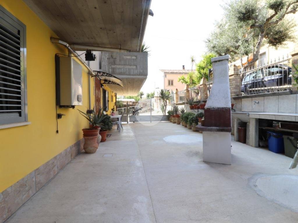 Casa indipendente a Silvi in Contrada San Silvestro, 59 - Foto 2