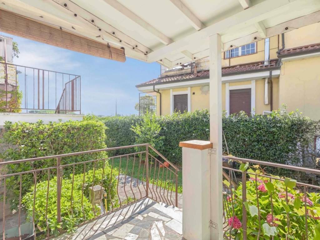 Appartamento a Ameglia in Via Don Celsi, 5 - Foto 3