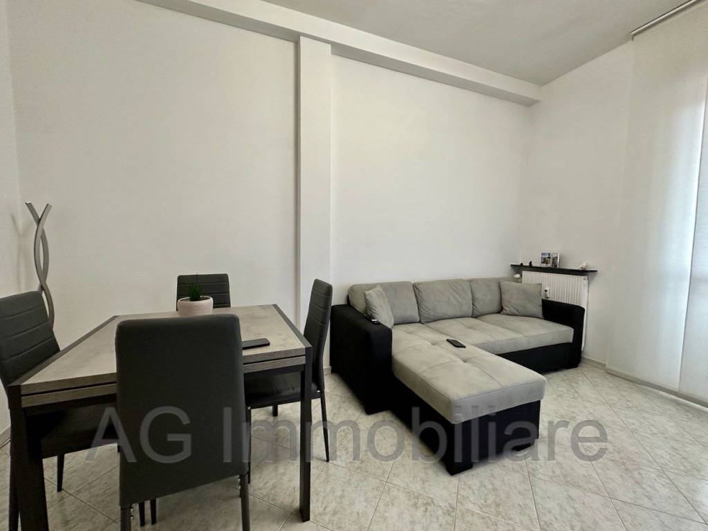 Appartamento a Verbania in Via Giulio Pogiani, 20 - Foto 2