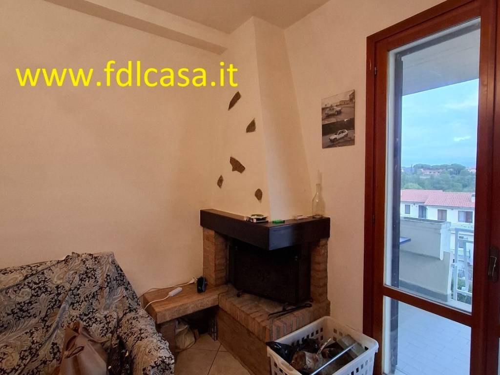 Appartamento a Rosignano marittimo in Via Adda - Foto 2