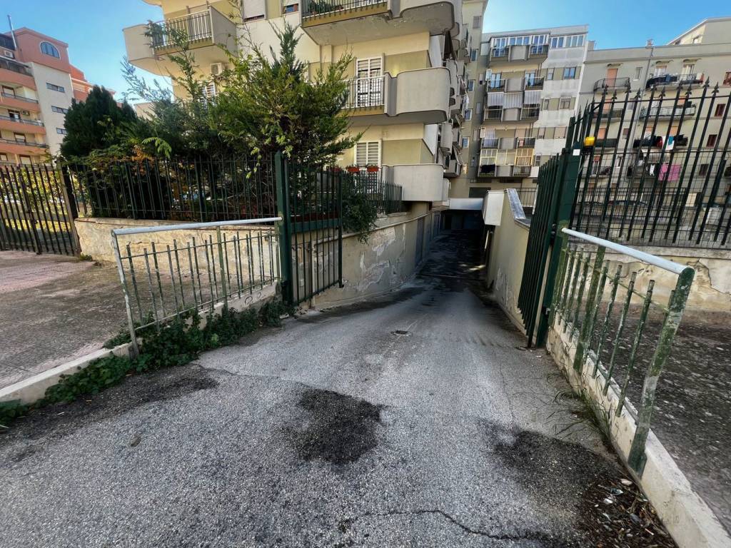 Box / garage a Trani in via Caposele - Foto 3