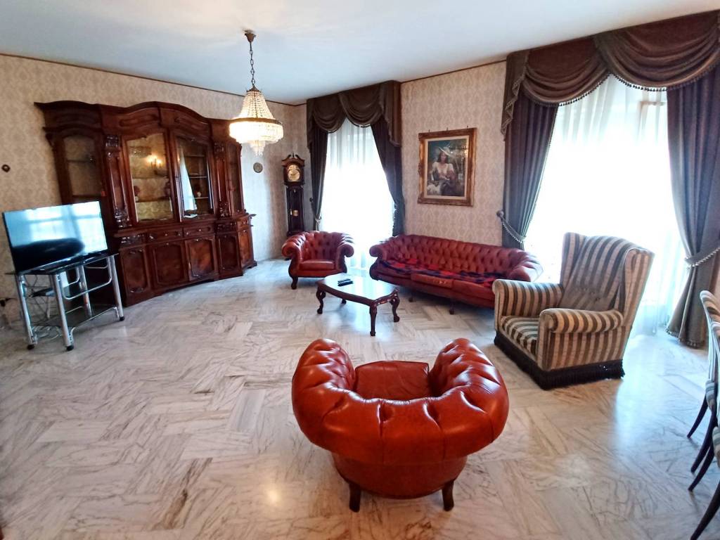 Appartamento a Foggia in Viale Michelangelo, 87 - Foto 3