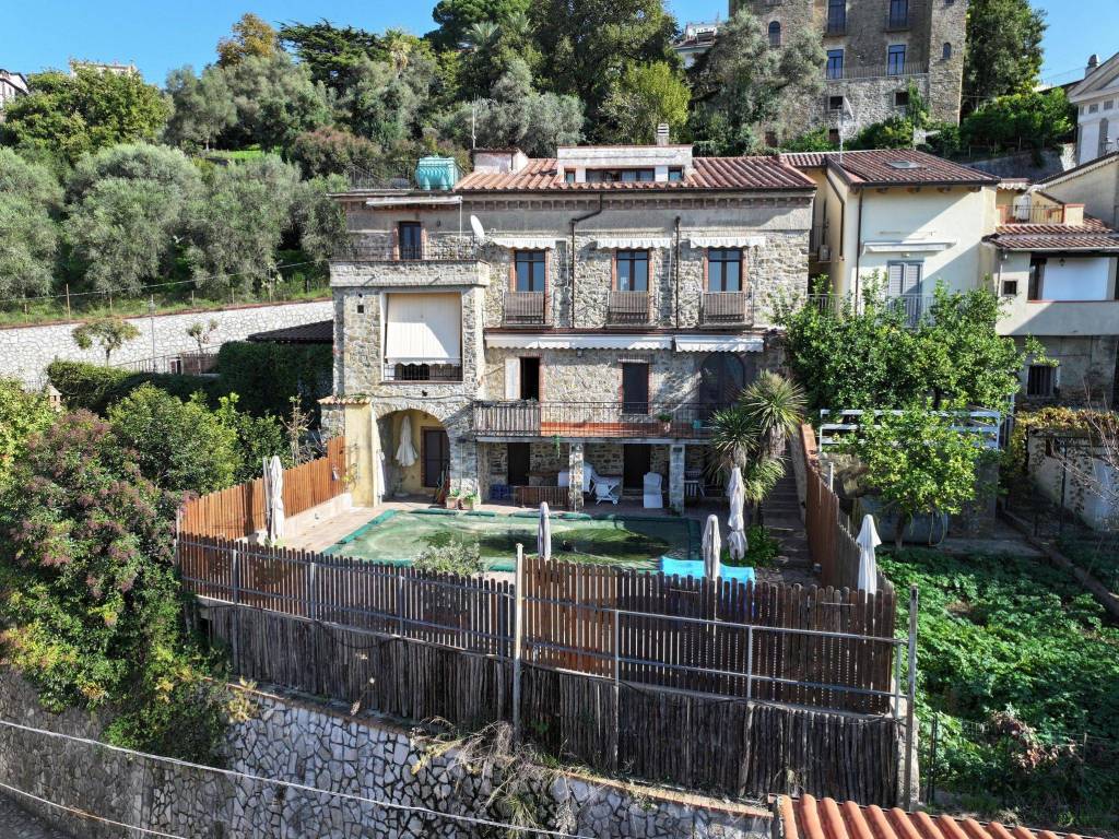 Villa a Torchiara in Via Santa Barbara - Foto 2