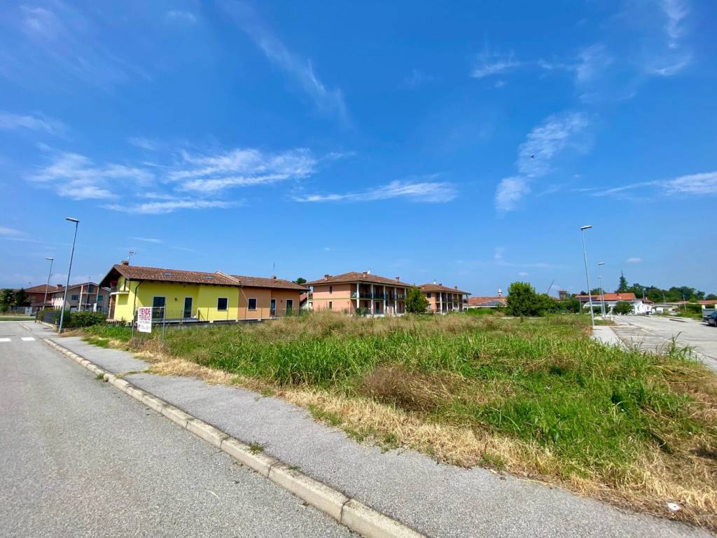 Terreno a Scarnafigi in Via Papa Giovanni Paolo II, . - Foto 3