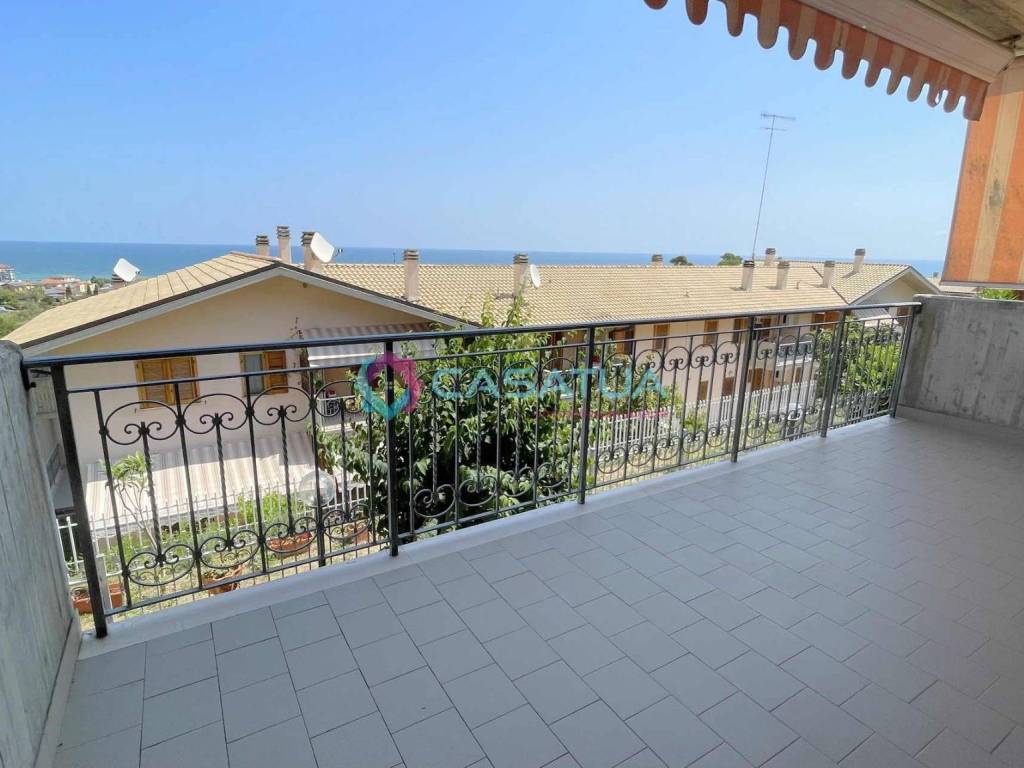 Appartamento a Silvi in Contrada Stagliano - Foto 2