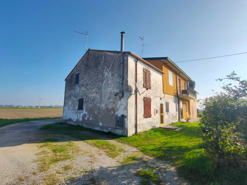 Villa a Mesola in Piazza Vittorio Veneto - Foto 4