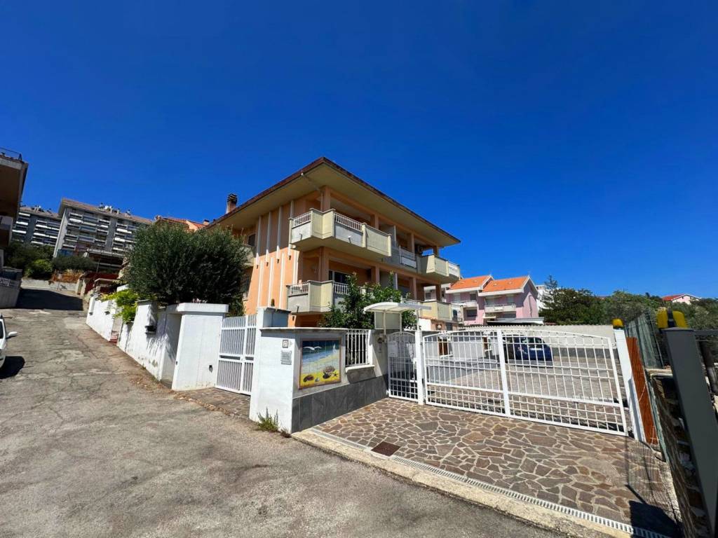 Villa a Pescara in Strada Catani, 37 - Foto 2