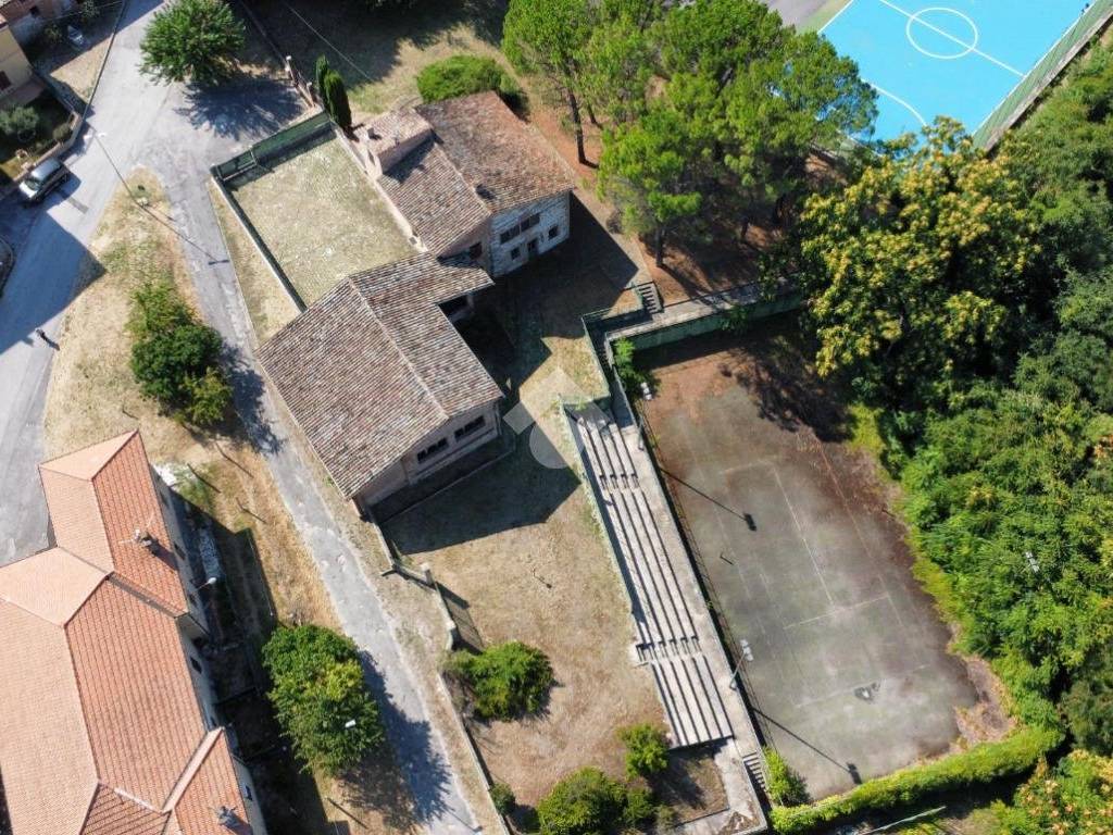 Casa indipendente a Fabriano in Viale Pietro Miliani, 33 - Foto 5