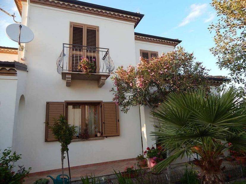 Villa a Girasole in Via Cagliari - Foto 2