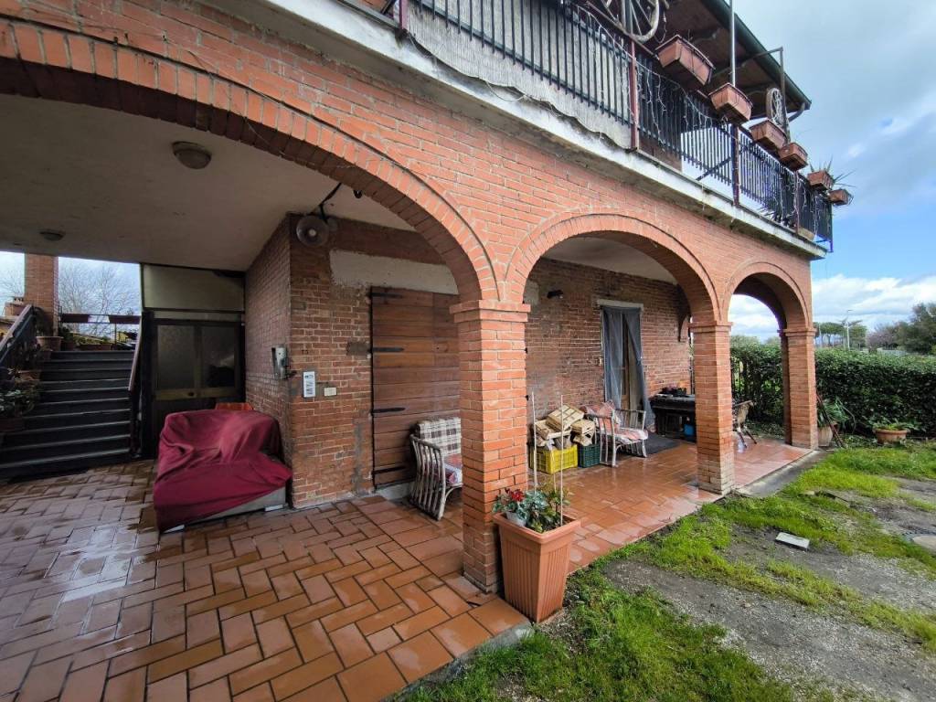 Casa indipendente a Castiglione del lago in Località Carraia - Foto 3
