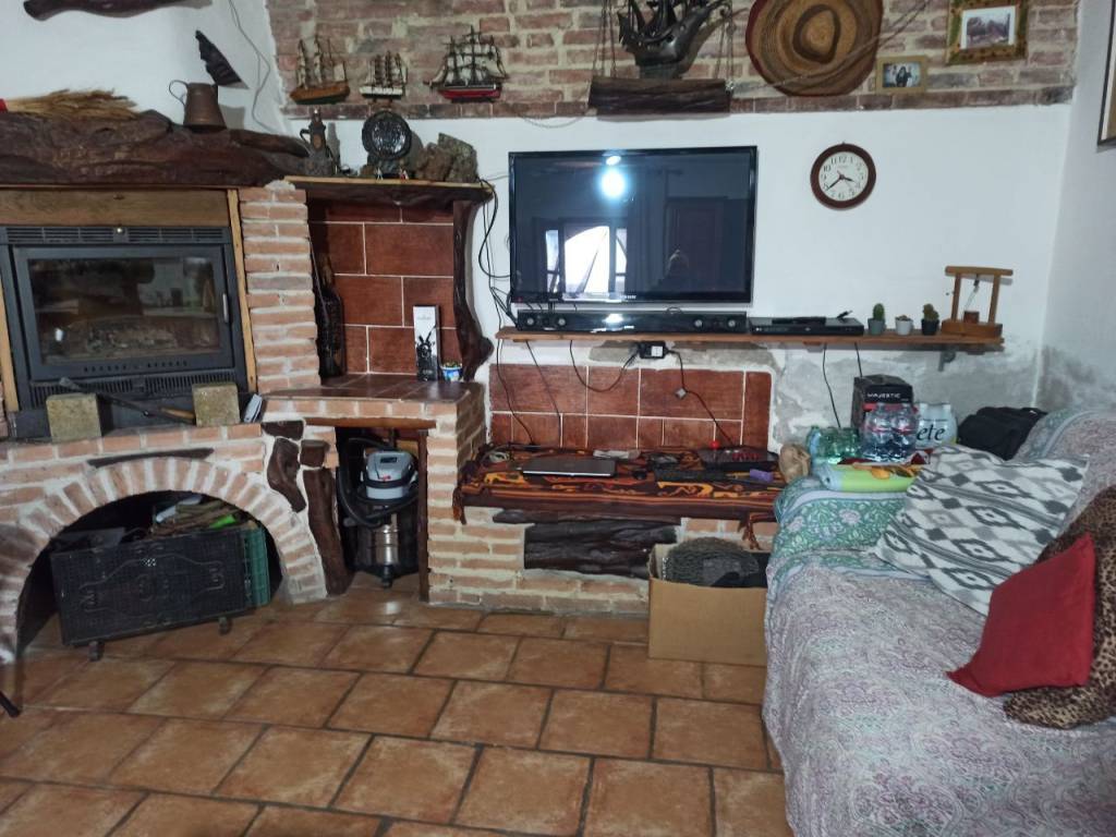 Casa indipendente a Castiglione del lago in Località Carraia - Foto 5