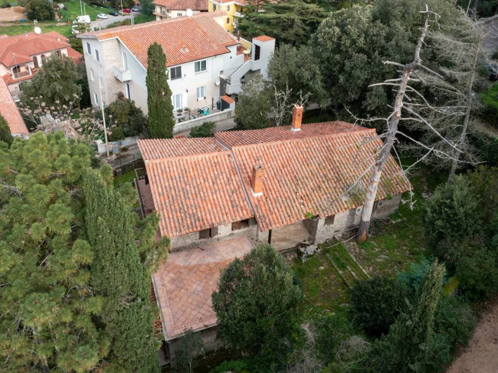 Villa a Tempio pausania in Piazza d'Italia - Foto 3