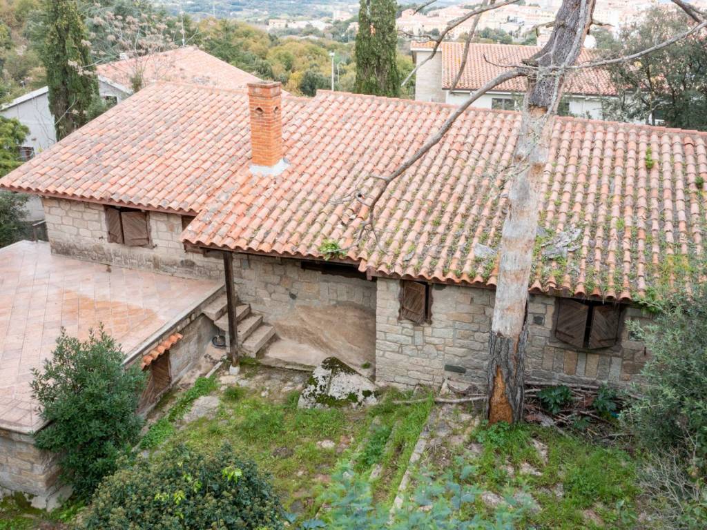 Villa a Tempio pausania in Piazza d'Italia - Foto 4