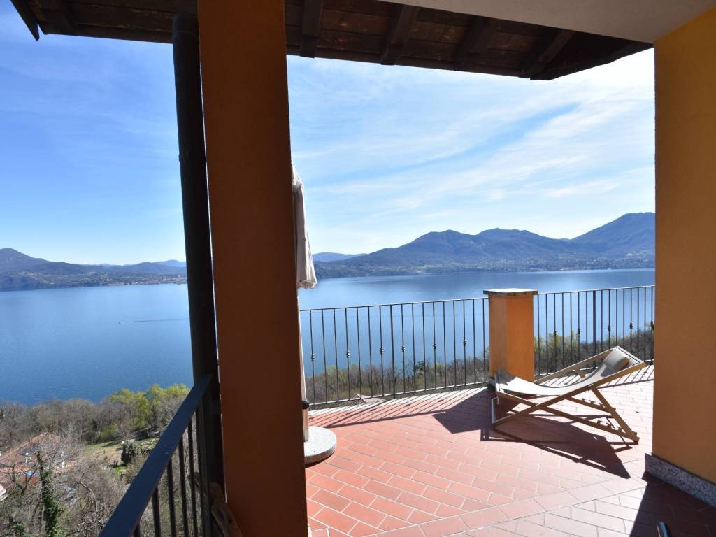 Appartamento a Oggebbio in Via Panoramica - Foto 2