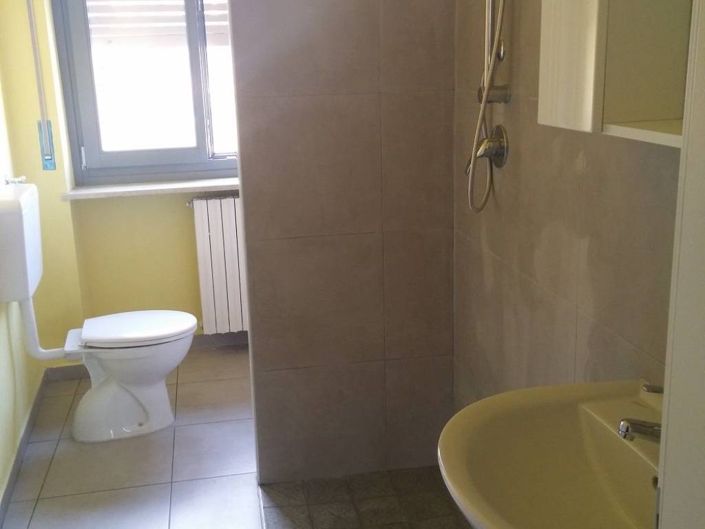 Appartamento a Canelli in Via Carlo Bussinello, 140 - Foto 4