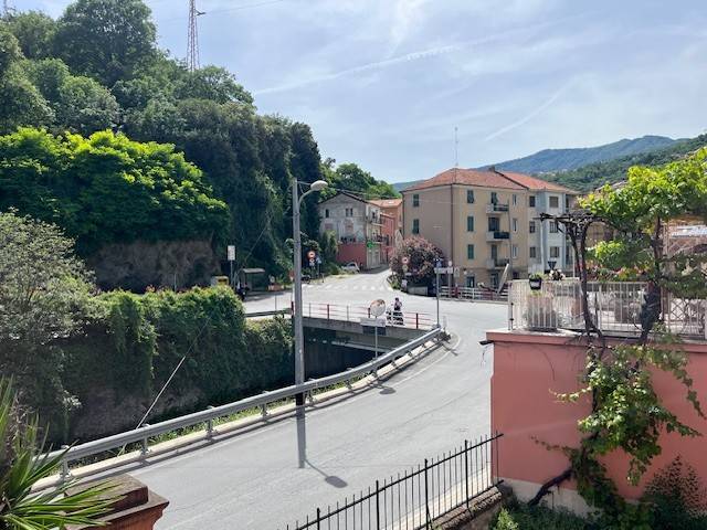 Appartamento a Vado ligure in Via Bellandi, 22 - Foto 2