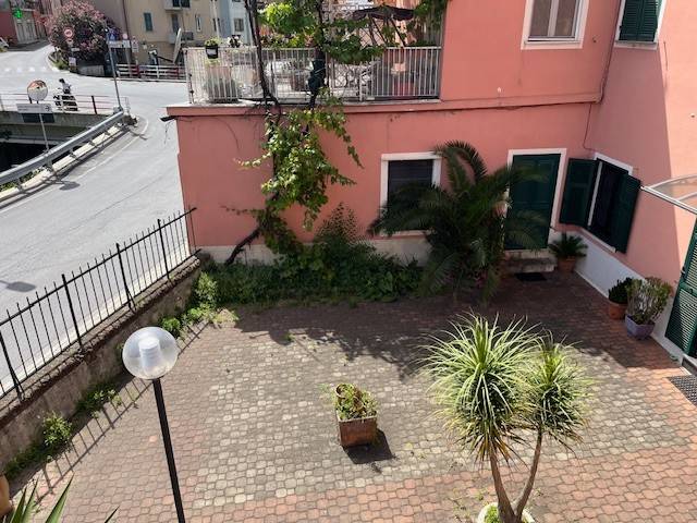 Appartamento a Vado ligure in Via Bellandi, 22 - Foto 4