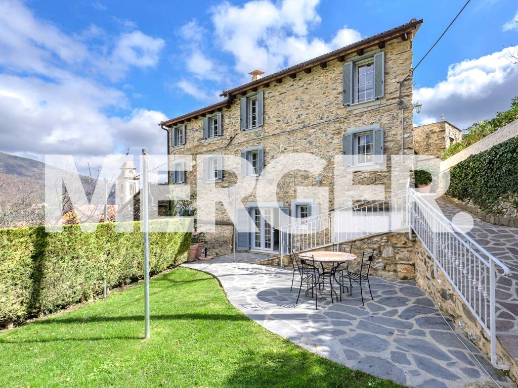Villa a Albenga in Viale Martiri della Foce - Foto 2