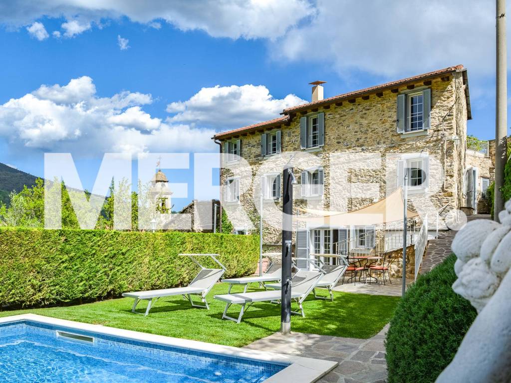Villa a Albenga in Viale Martiri della Foce - Foto 3