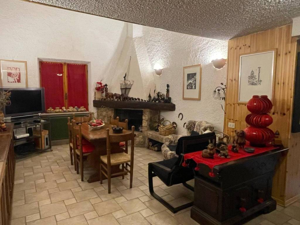 Appartamento a Tagliacozzo in Via del Colle - Foto 2