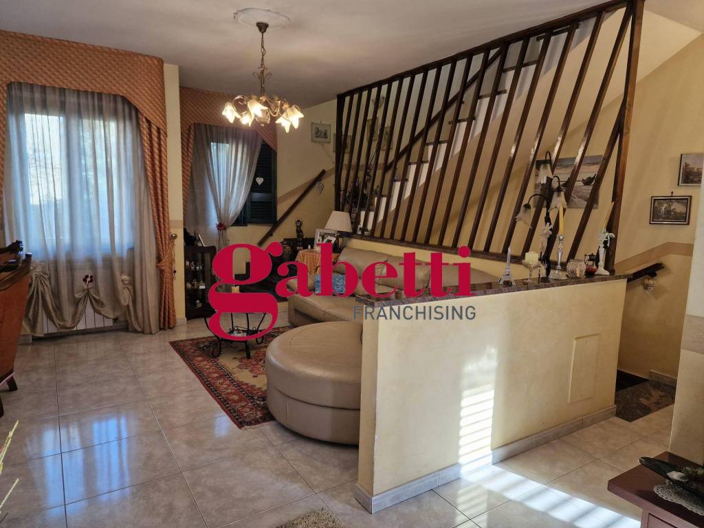 Villetta a schiera a Marcianise in Via Giovanni Falcone - Foto 4