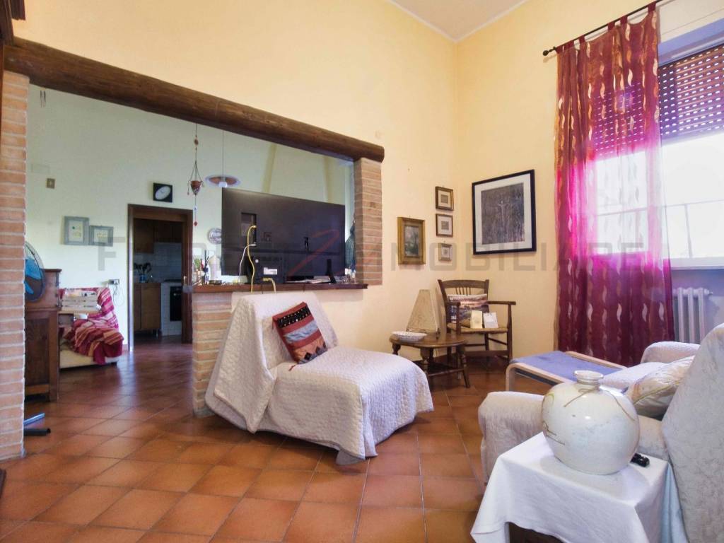 Appartamento a Suvereto in Via Don Giovanni Minzoni, 9 - Foto 5