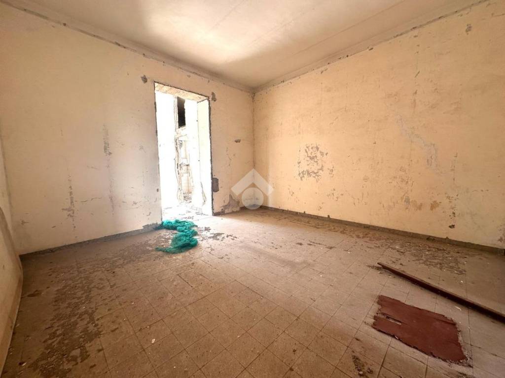 Palazzo / stabile a Torre del greco in Via beneduce, 24 - Foto 2