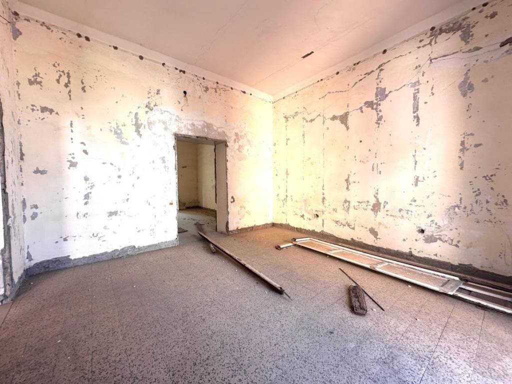 Palazzo / stabile a Torre del greco in Via beneduce, 24 - Foto 5
