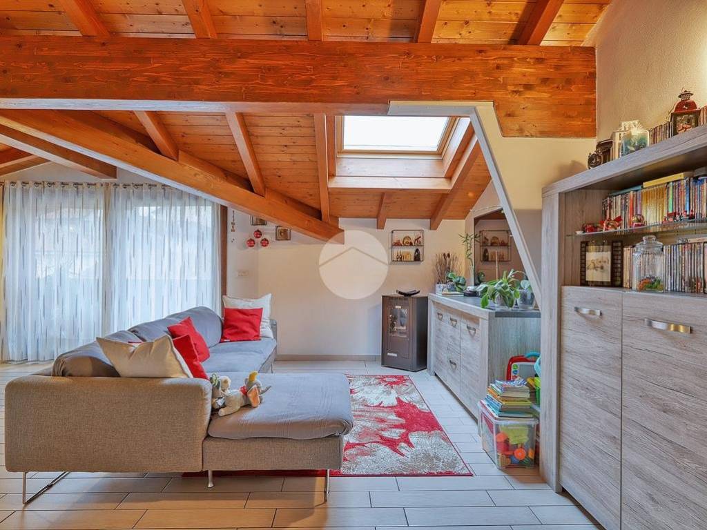 Appartamento a Castronno in Via S. Carlo - Foto 3