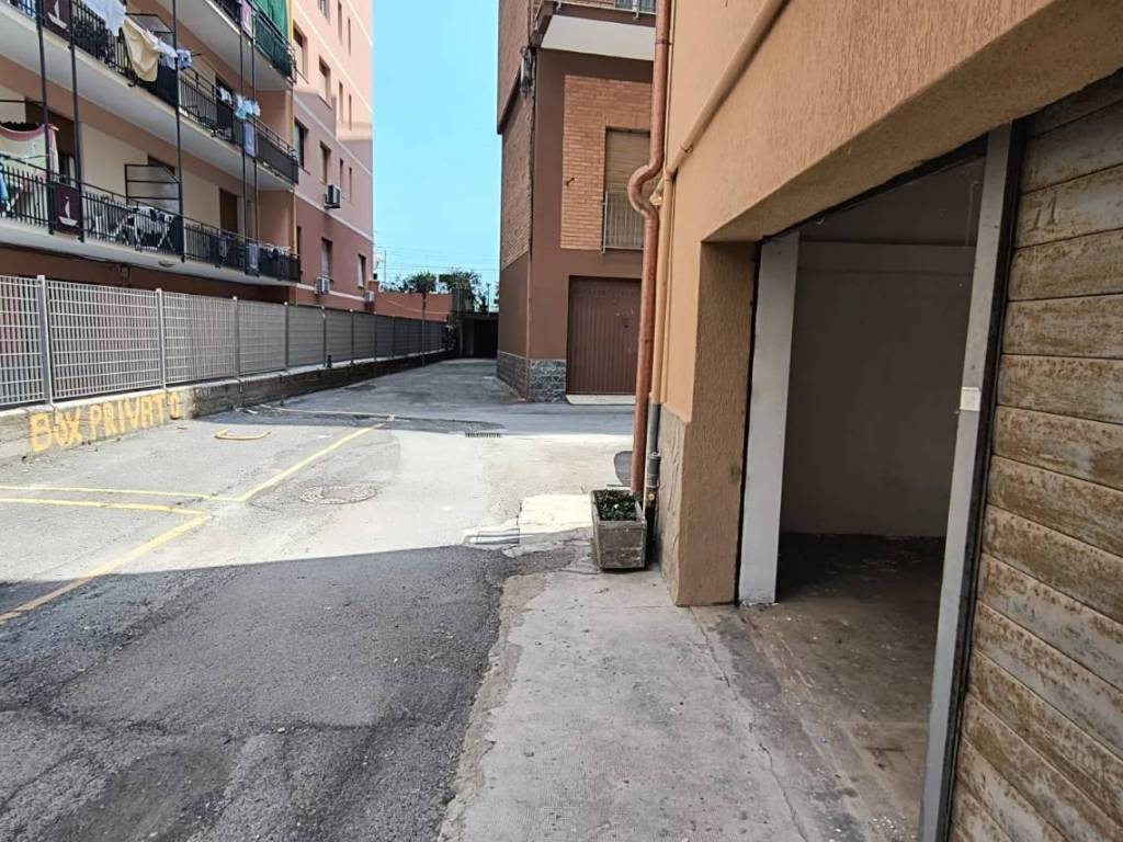 Box / garage a Borghetto santo spirito in Corso Europa 43. - Foto 2