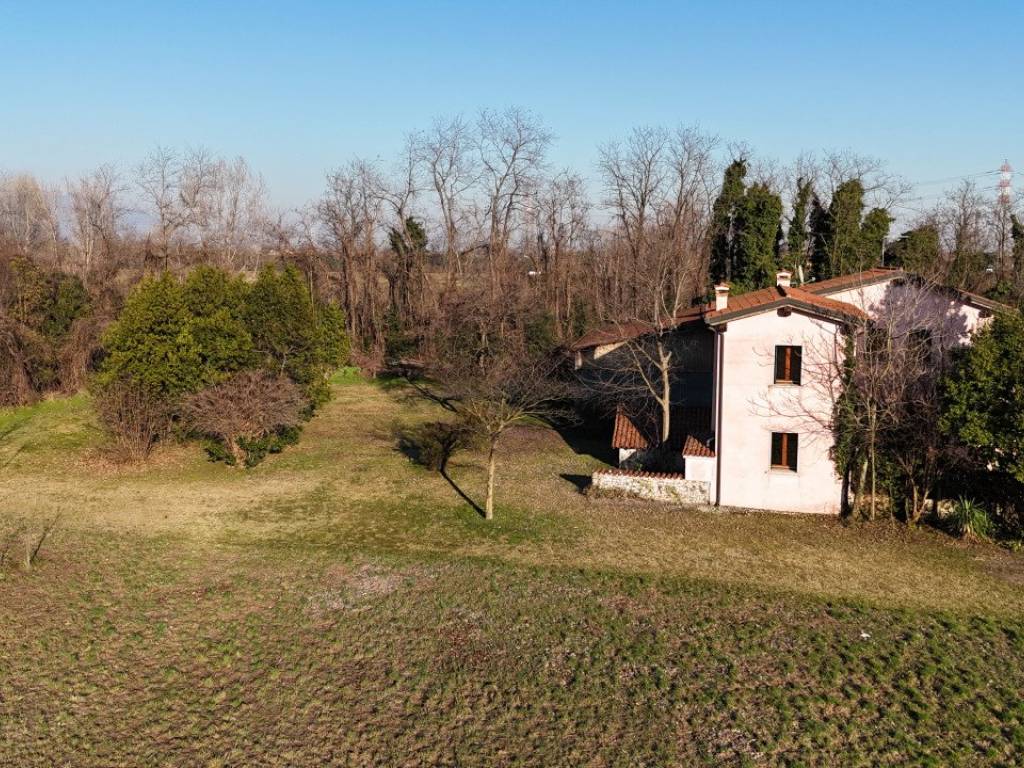 Villa a Thiene in Via Gombe, 18 - Foto 3