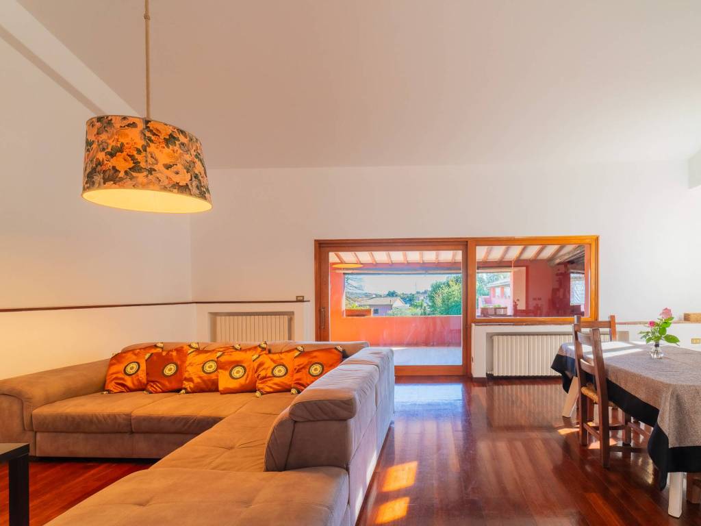 Villa a Osimo in Via Montegallo, 6 - Foto 2