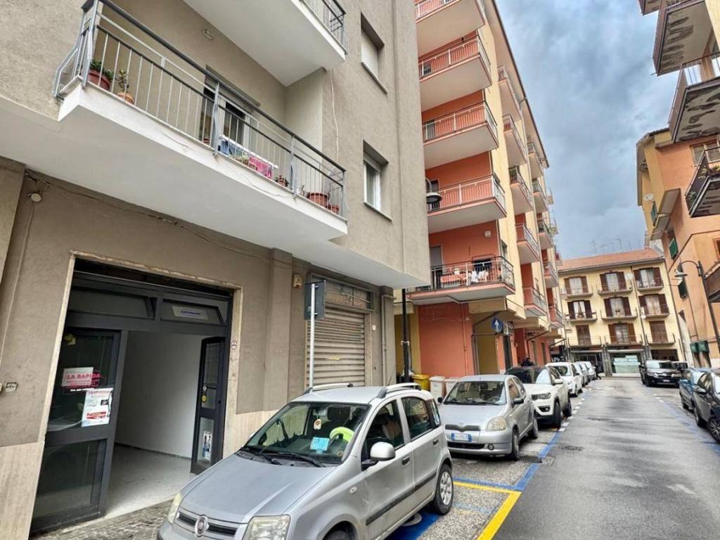 Immobile a Atripalda in Piazza Leopoldo Cassese - Foto 3