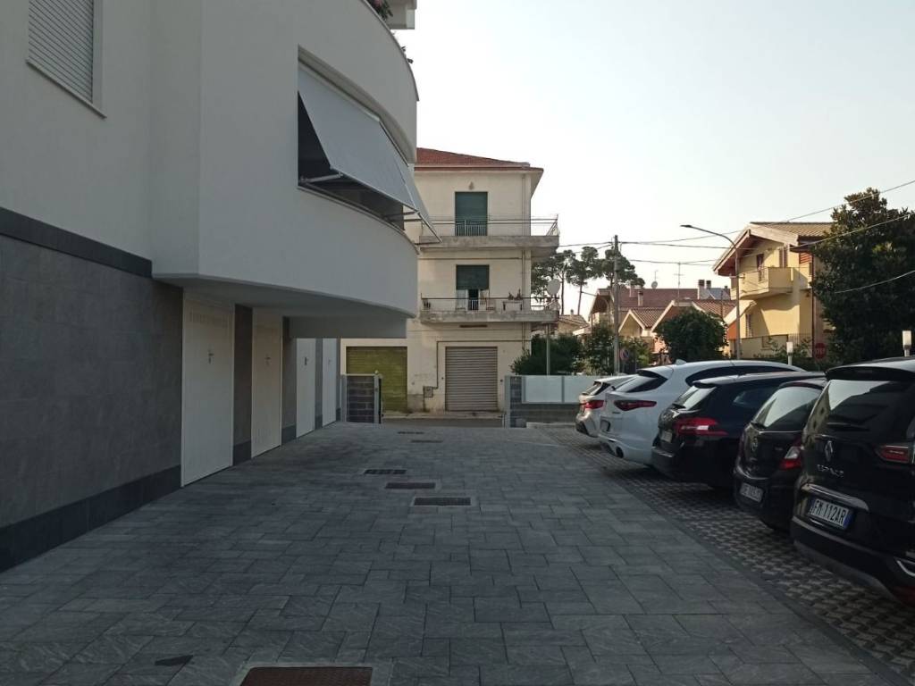 Box / garage a Montesilvano in Via Po, 4 - Foto 3