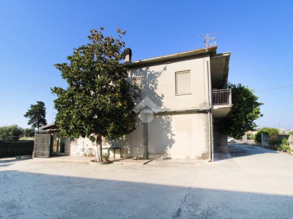 Terreno a Alba adriatica in Via Adriatica, 42 - Foto 3