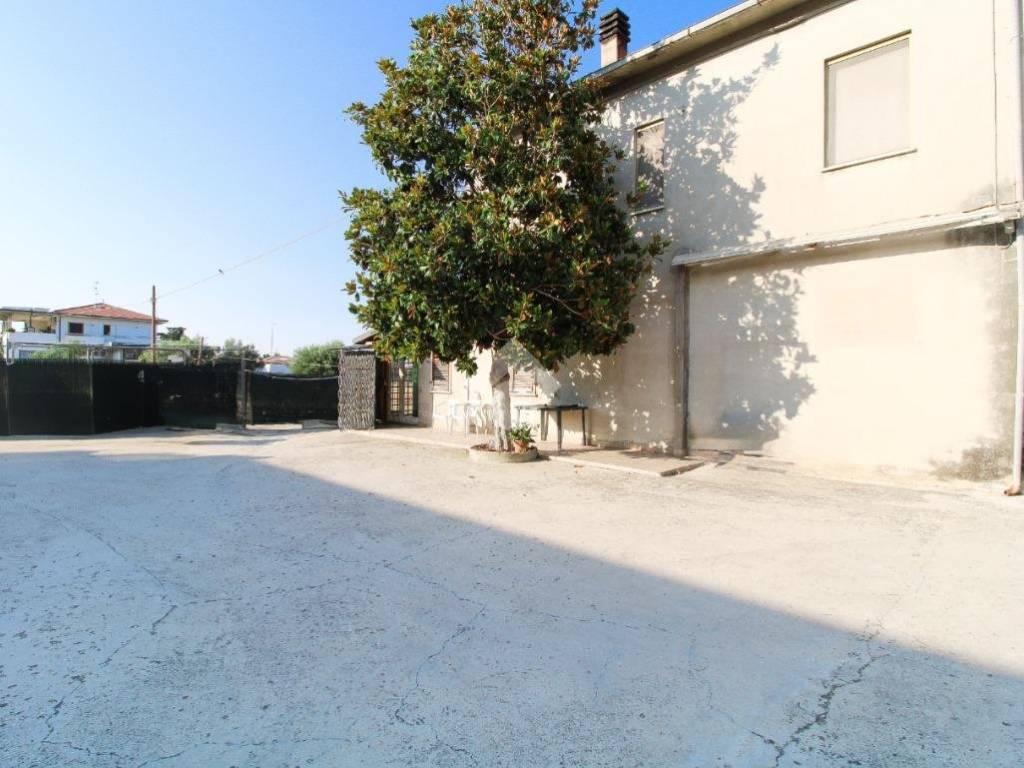 Terreno a Alba adriatica in Via Adriatica, 42 - Foto 5