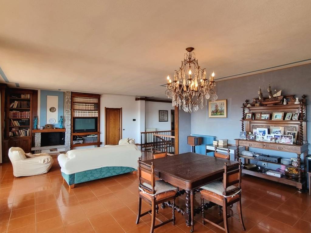 Villa a Gattinara in Via Castellazzo - Foto 4