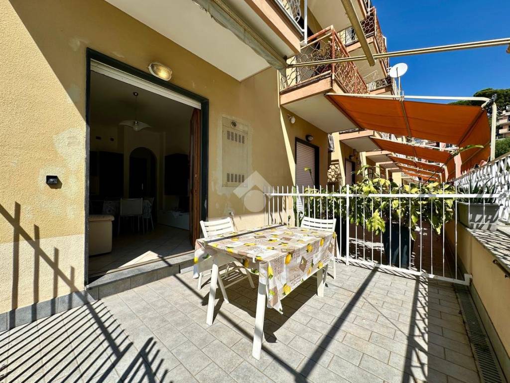 Appartamento a Andora in Via Aurelia, 68 - Foto 2