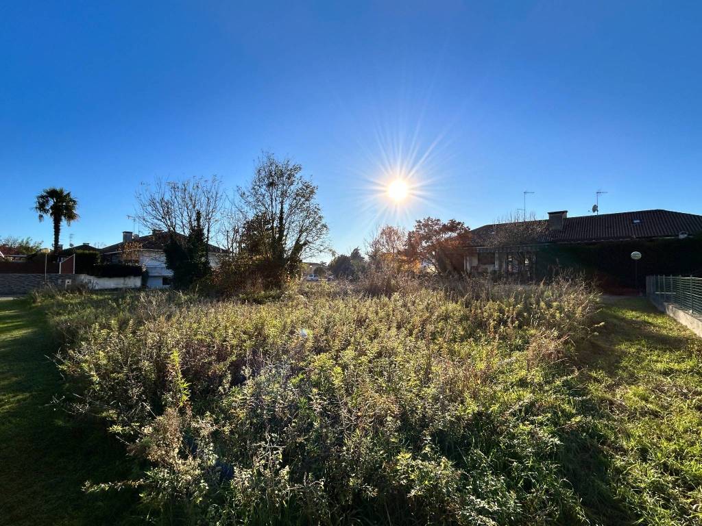 Terreno a Gradisca d'isonzo in Via Gioacchino Rossini - Foto 3