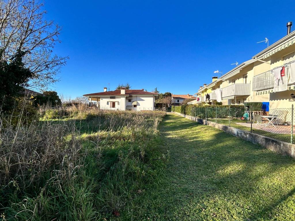 Terreno a Gradisca d'isonzo in Via Gioacchino Rossini - Foto 4