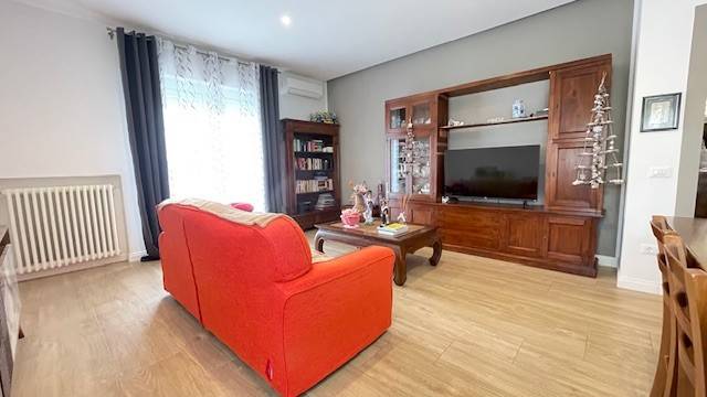 Appartamento a Riccione in Viale Noli - Foto 2