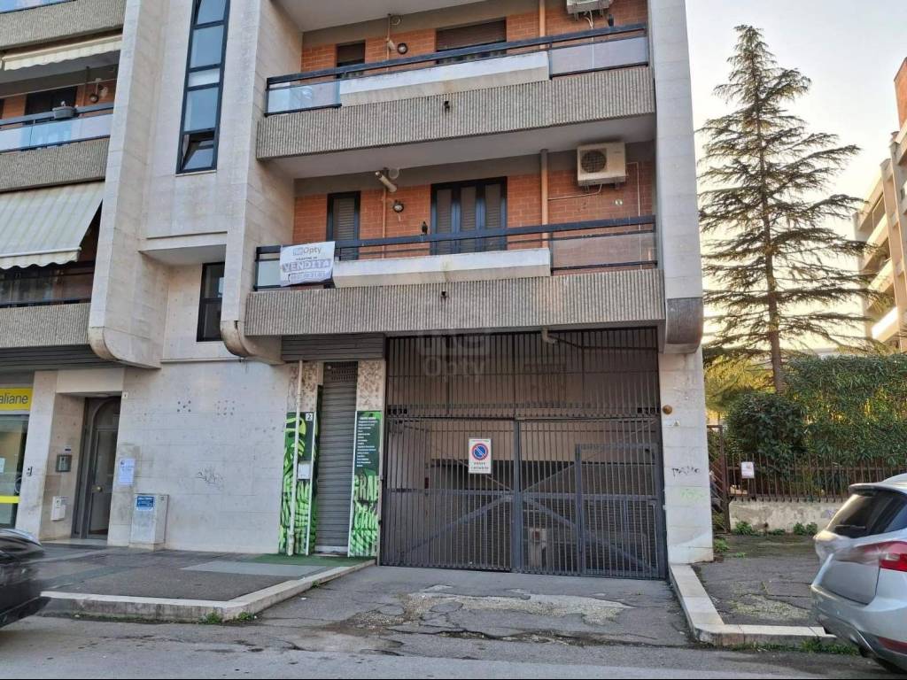 Palazzo / stabile a Foggia in Via Francesco Marinaccio - Foto 2