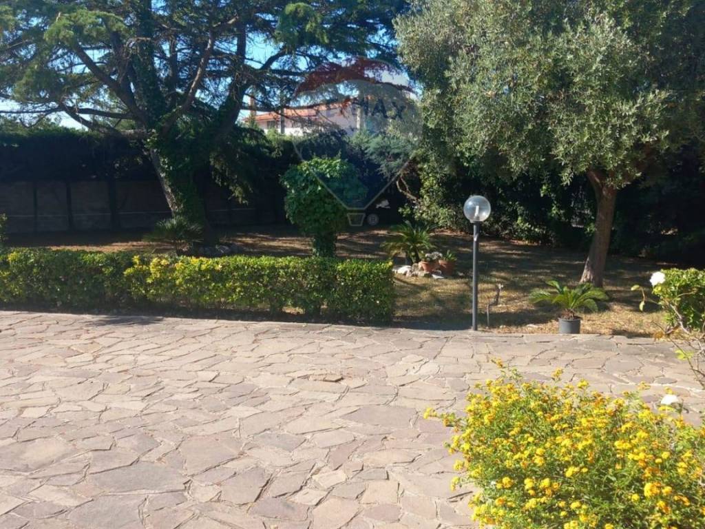Villa a Aprilia in Via Torbido - Foto 5